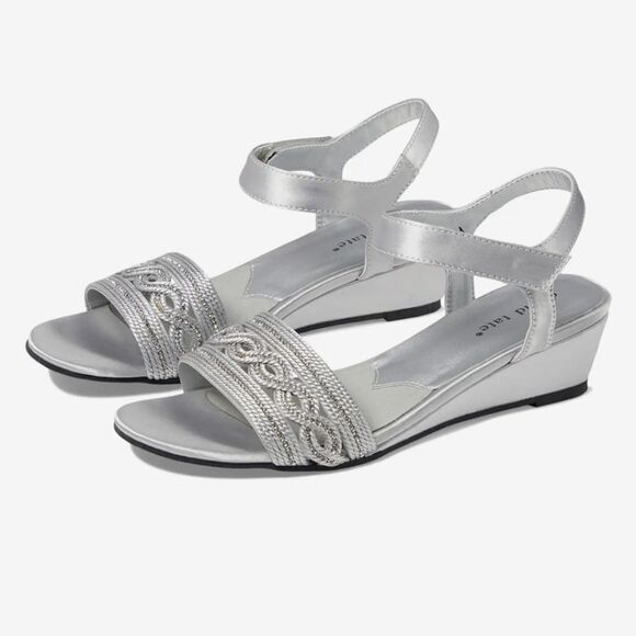 David Tate, Indigo sandals in beautiful silver. NIB-Size 7.5 - Picture 1 of 10